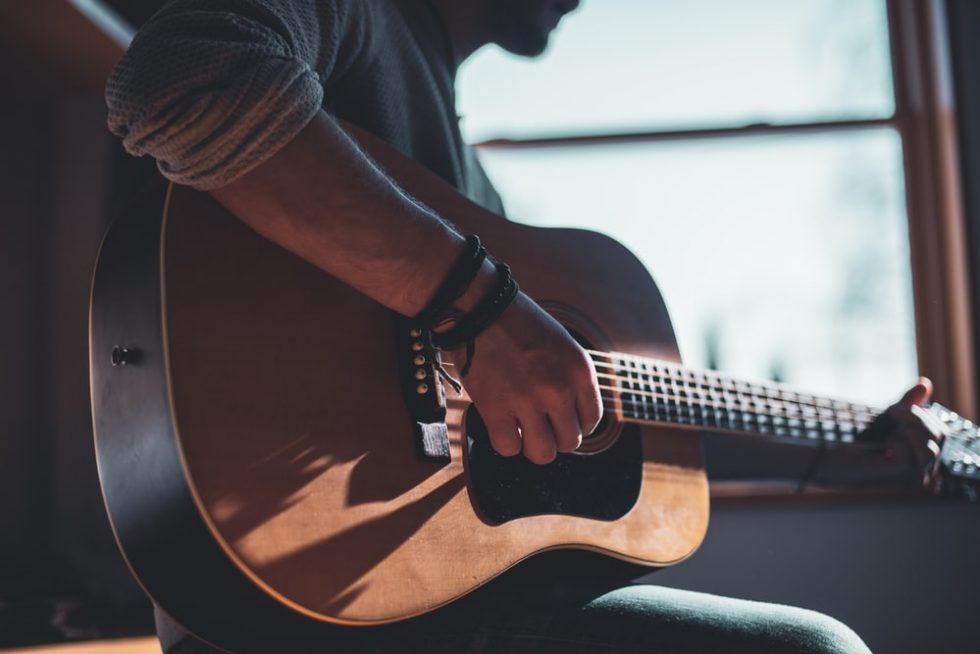 How To Use A Guitar Tuner Hypermusic Studio